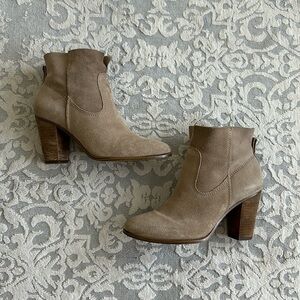 Vince Camuto booties